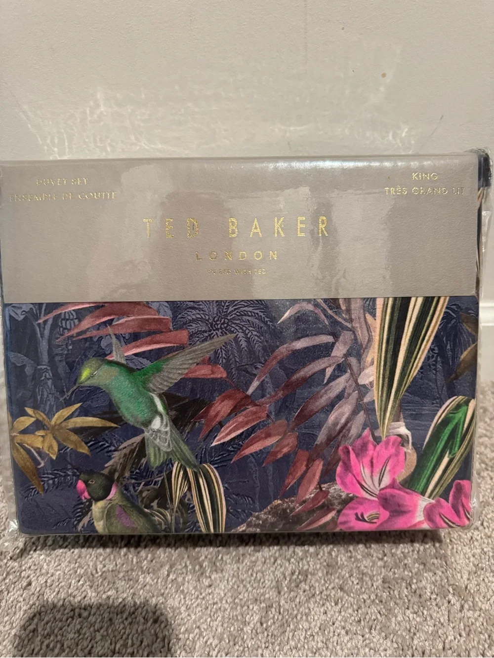 Duvet Cover (packaging)